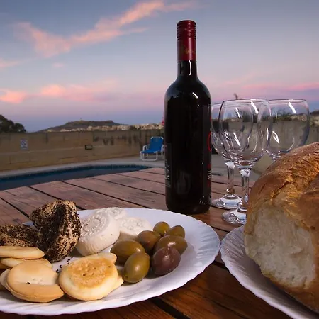 Razzett Ta Pawlu Villa Għarb