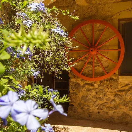 Villa Razzett Ta Pawlu Għarb